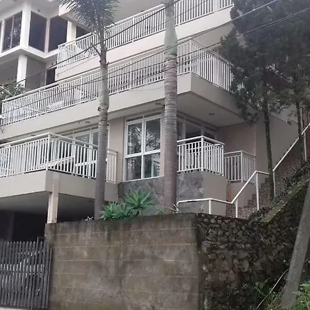 Villa D 14 Dago Bandung